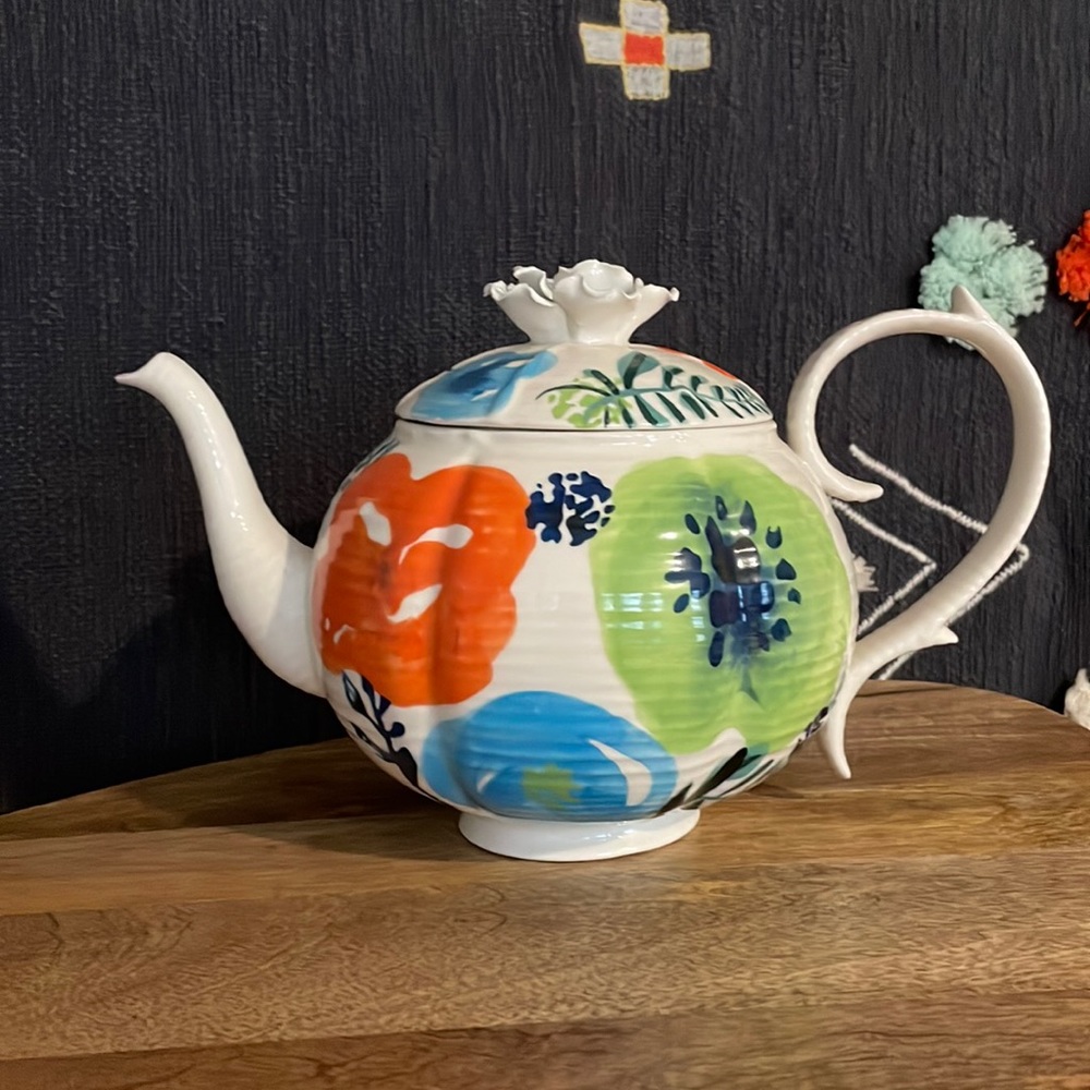 Anthropolgie NWT Handpainted Teapot with Ceramic Handle and Top Detail